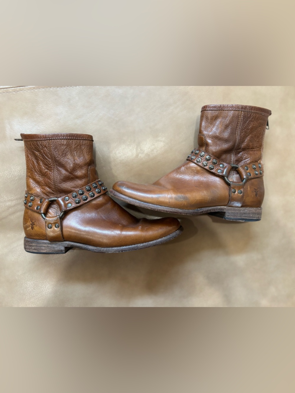 FRYE Philip studded harness cognac  brown Leather biker Ankle Booties size 9.5 - Picture 3 of 10